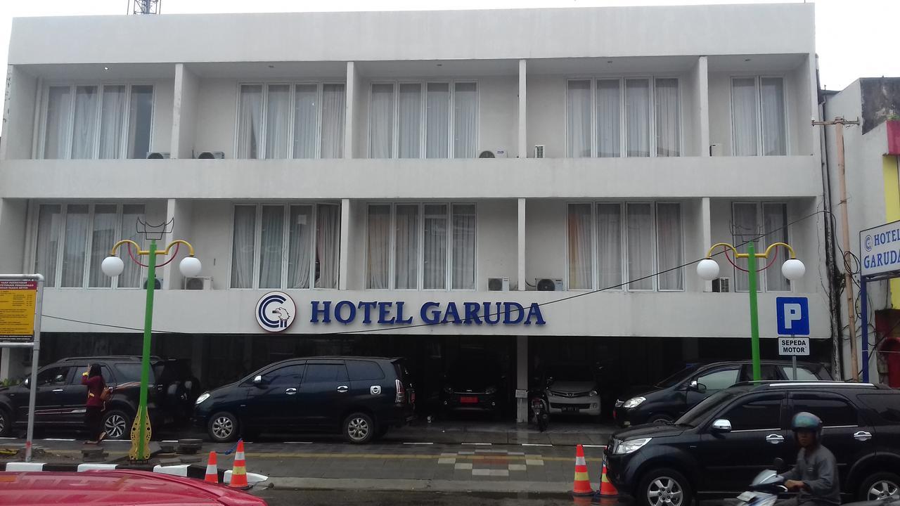 Hotel Garuda Syariah Padang  Exterior photo